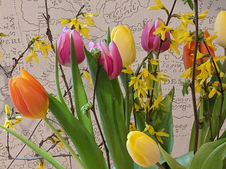 Schöner Frühlingsblumenstrauß